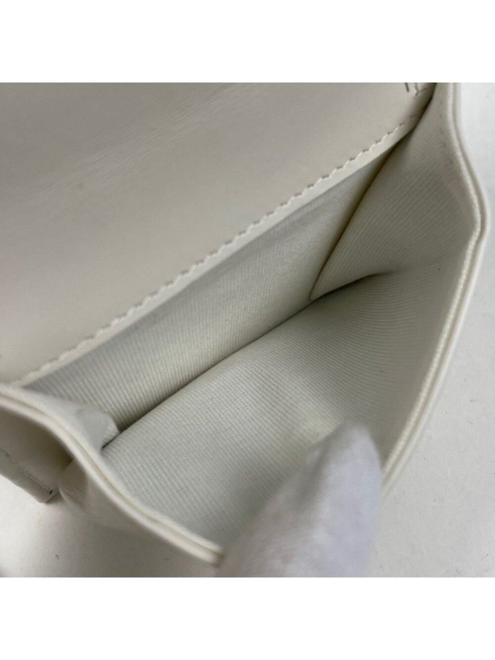 Chanel CC Logo Bifold Wallet Caviar Leather White - Picture 7 of 9